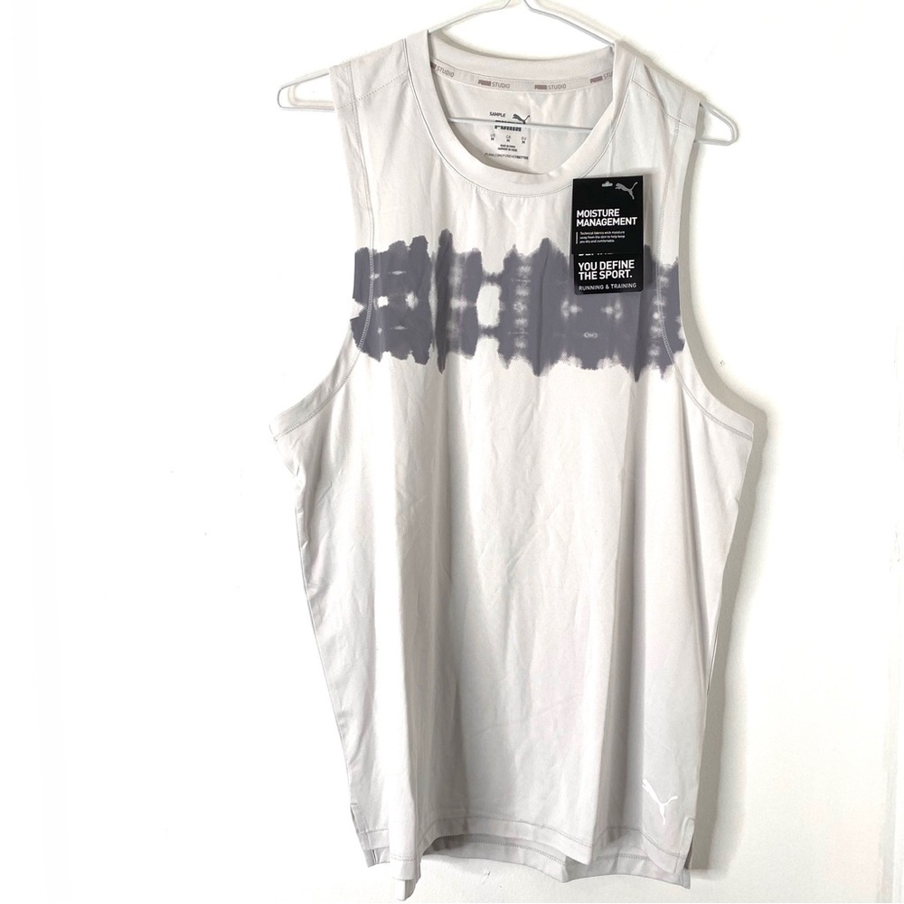 PUMA Studio Graphic Tank in Nimbus Cloud NWT